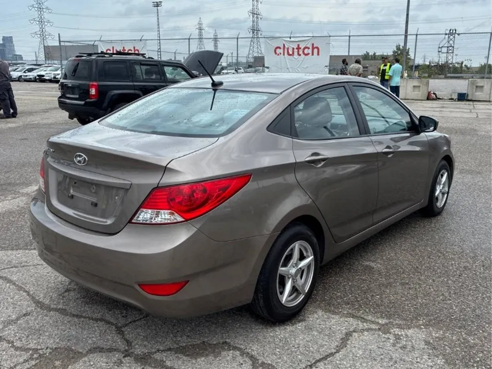 Hyundai Accent 2012 photo 5