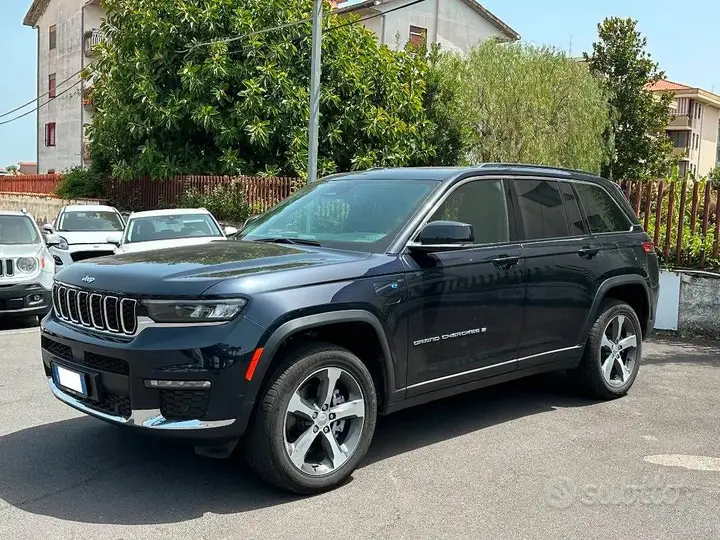Jeep Grand Cherokee 2025 photo 3