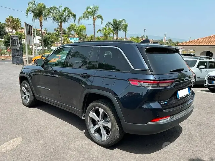 Jeep Grand Cherokee 2025 photo 5