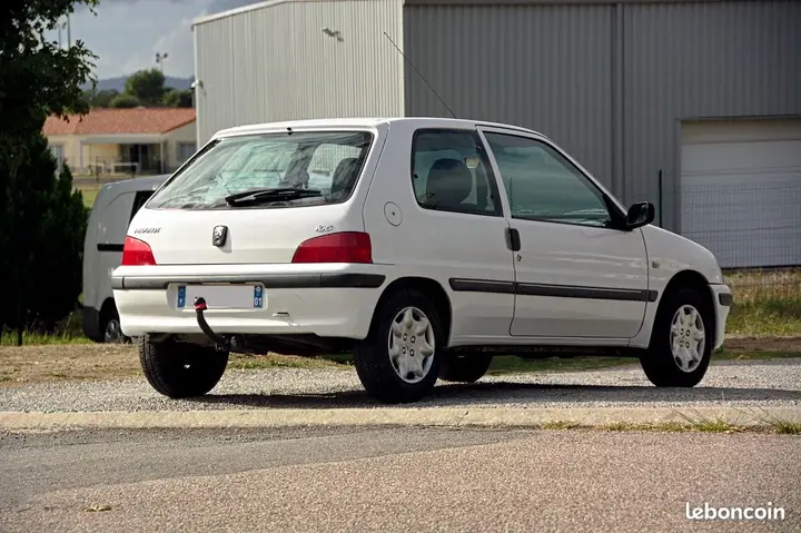 Peugeot 106 2003 photo 2