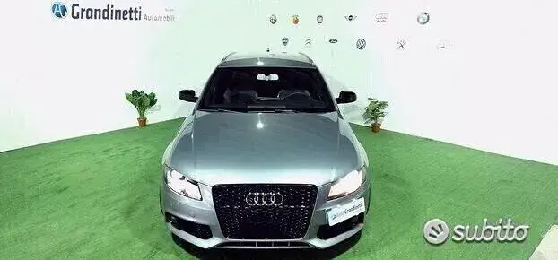 Audi A4 2010 photo 2