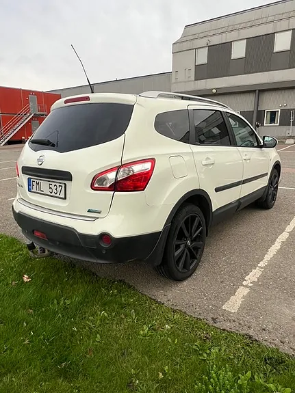 Nissan Qashqai+2 2011 photo 3