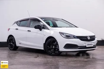 Holden Astra 2019 photo 2