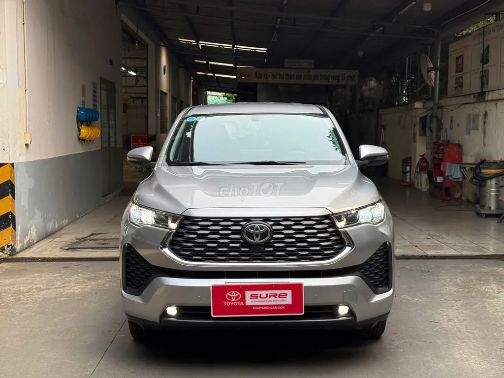 Toyota Innova Cross 2024 photo 2