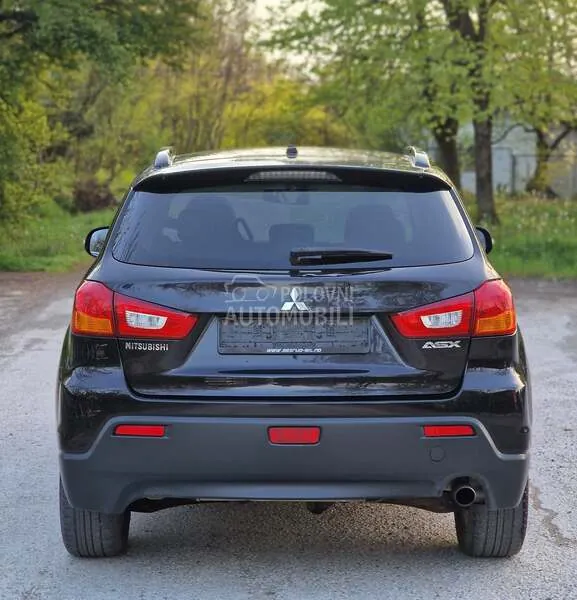Mitsubishi Asx 2010 photo 4