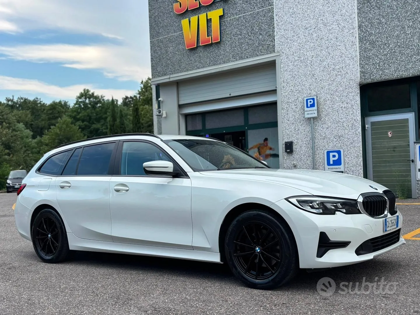 BMW 3 Series 2020 photo 3