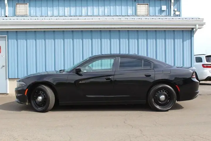 Dodge Charger 2022 photo 2