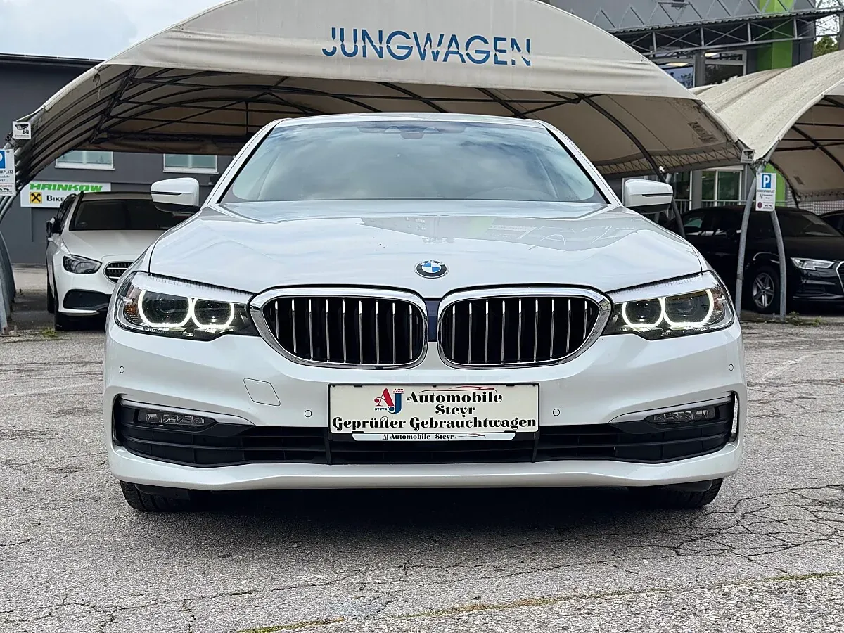 BMW 5 Series 2018 photo 2