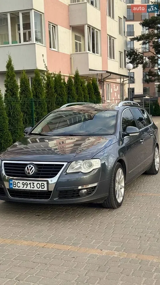 Volkswagen Passat 2010 photo 2