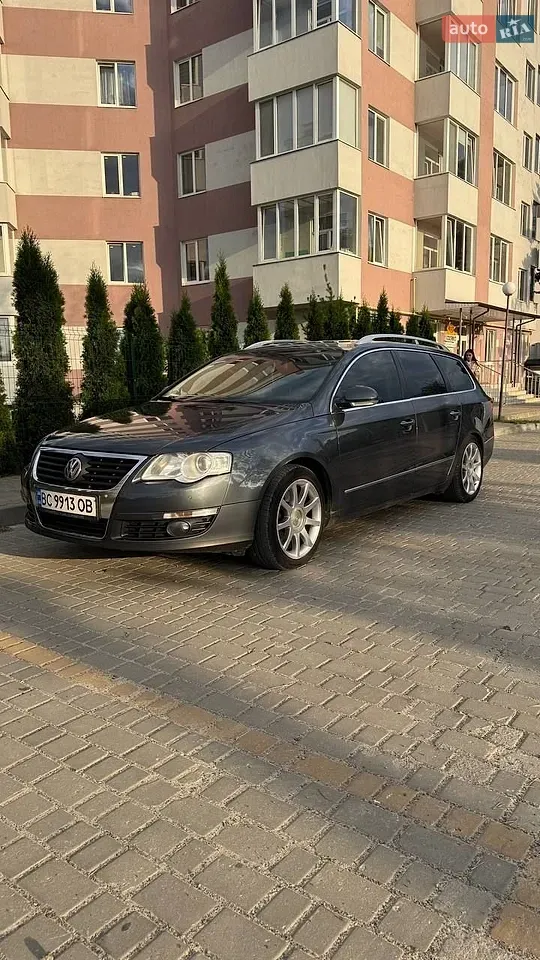 Volkswagen Passat 2010 photo 4