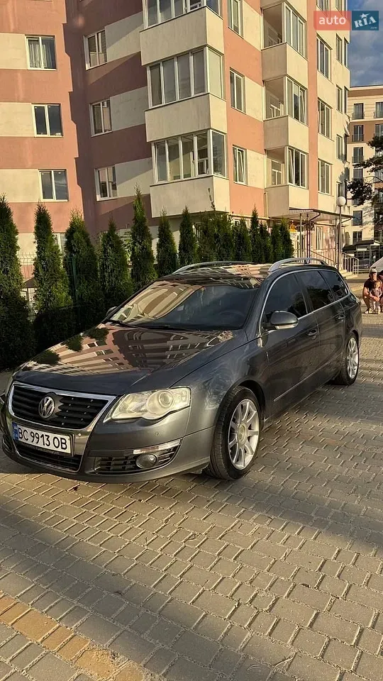 Volkswagen Passat 2010 photo 3