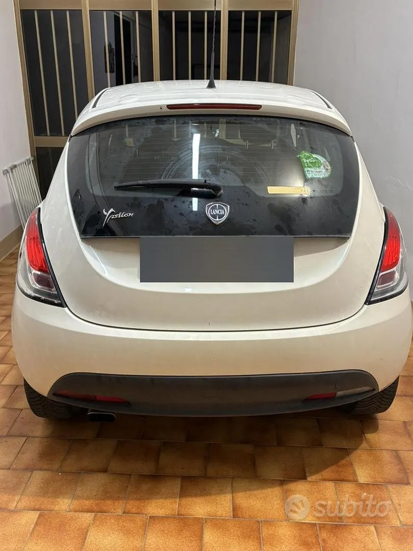 Lancia Y 2012 photo 3