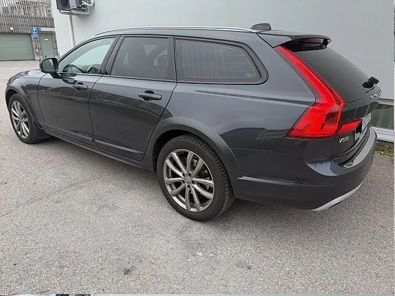 Volvo V90 Cross Country 2018 photo 3