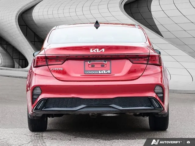 Kia Forte 2023 photo 4