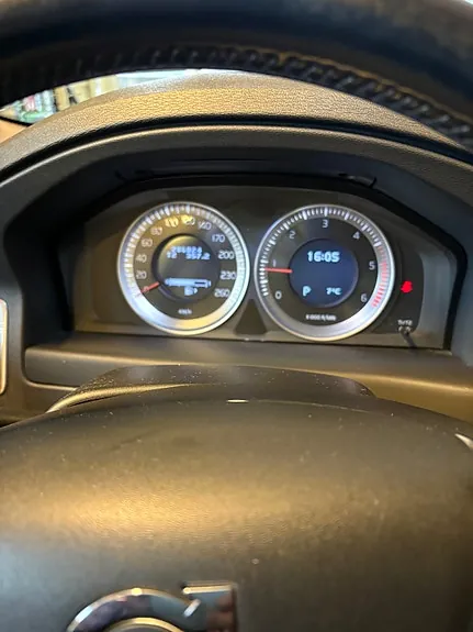 Volvo Xc70 2011 photo 2