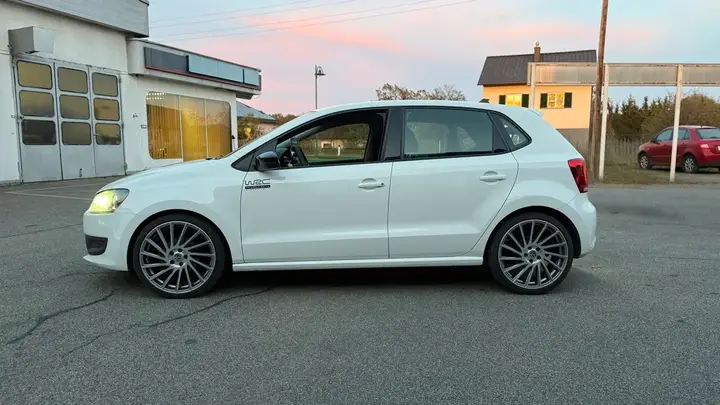 Volkswagen Polo 2013 photo 3