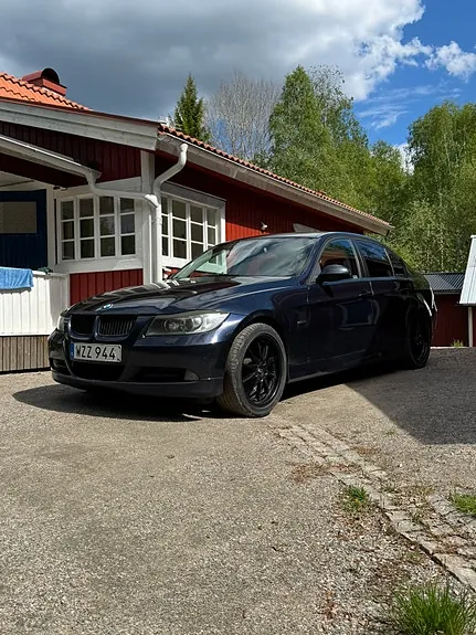 BMW 320I