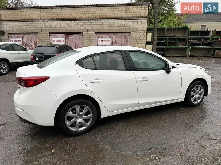 Mazda 3 2015 photo 3