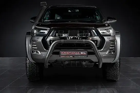 Toyota Hilux 2023 photo 3