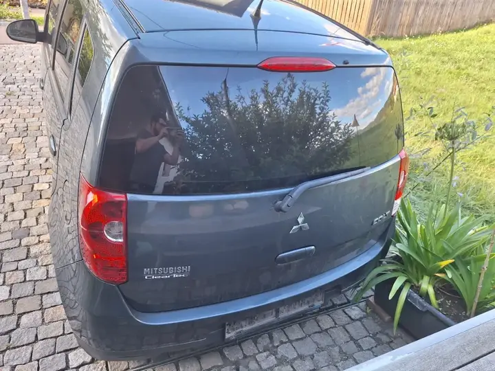 Mitsubishi Colt 2010 photo 3