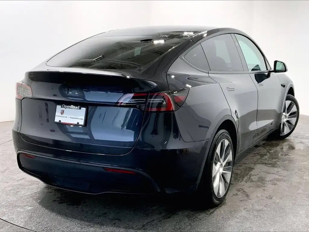 Tesla Model Y 2024 photo 5