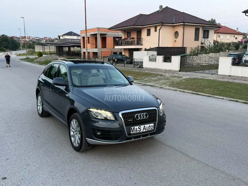 Audi Q5 2008 photo 2