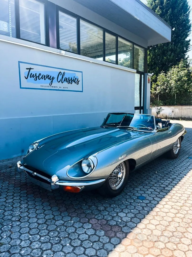 Jaguar E-Type 1969 photo 4