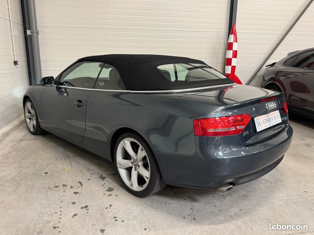 Audi A5 2009 photo 3