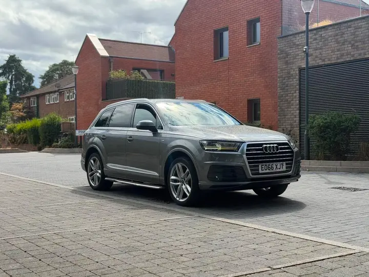 Audi Q7 2016 photo 5