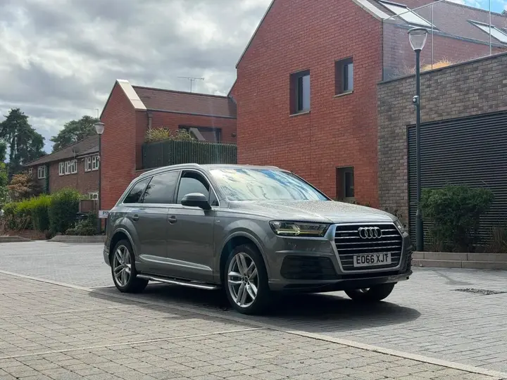 Audi Q7 2016 photo 4