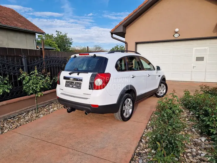 Chevrolet Captiva 2011 photo 3