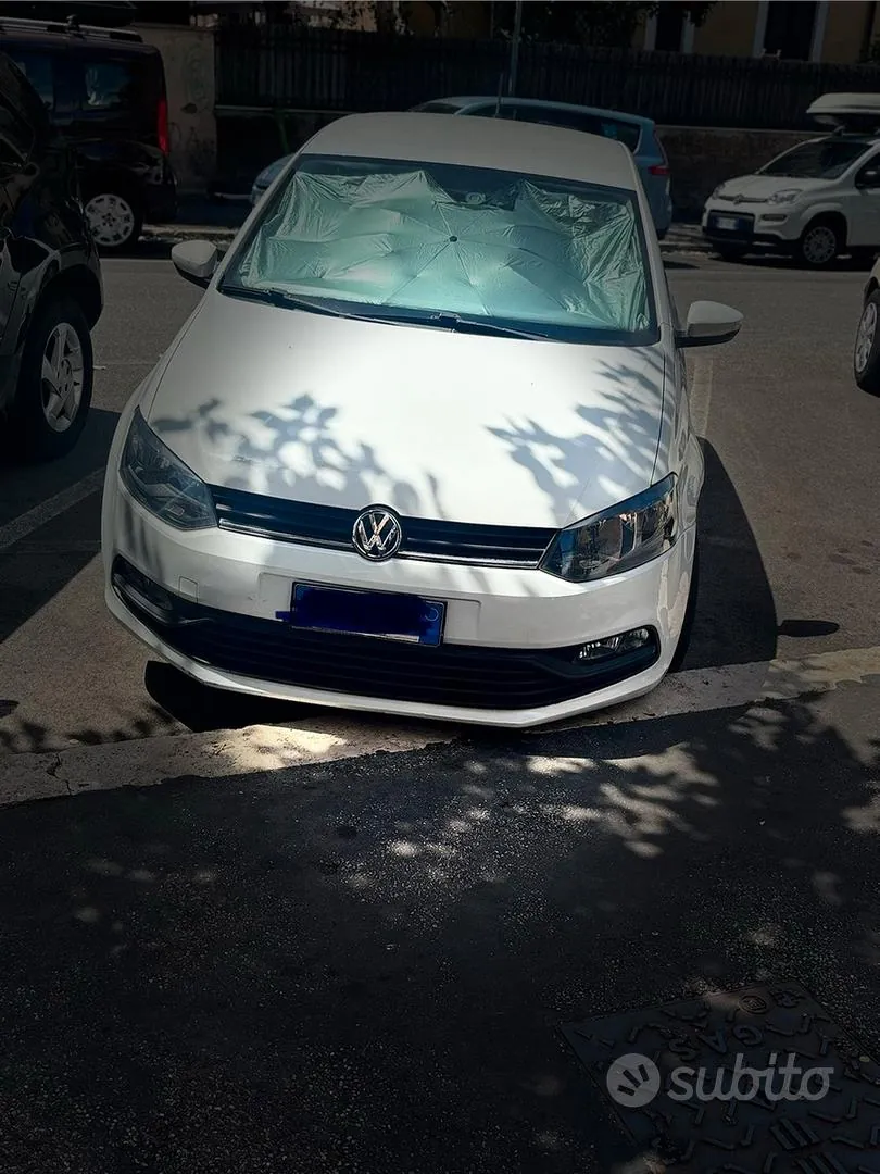 Volkswagen Polo 2015 photo 2