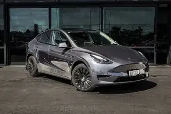 Tesla Model Y 2022 photo 2