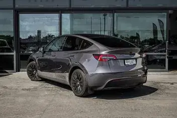 Tesla Model Y 2022 photo 4