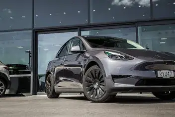 Tesla Model Y 2022 photo 5