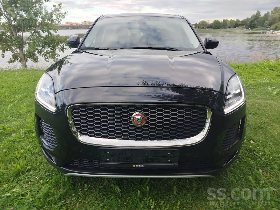 Jaguar E-Pace 2019 photo 5