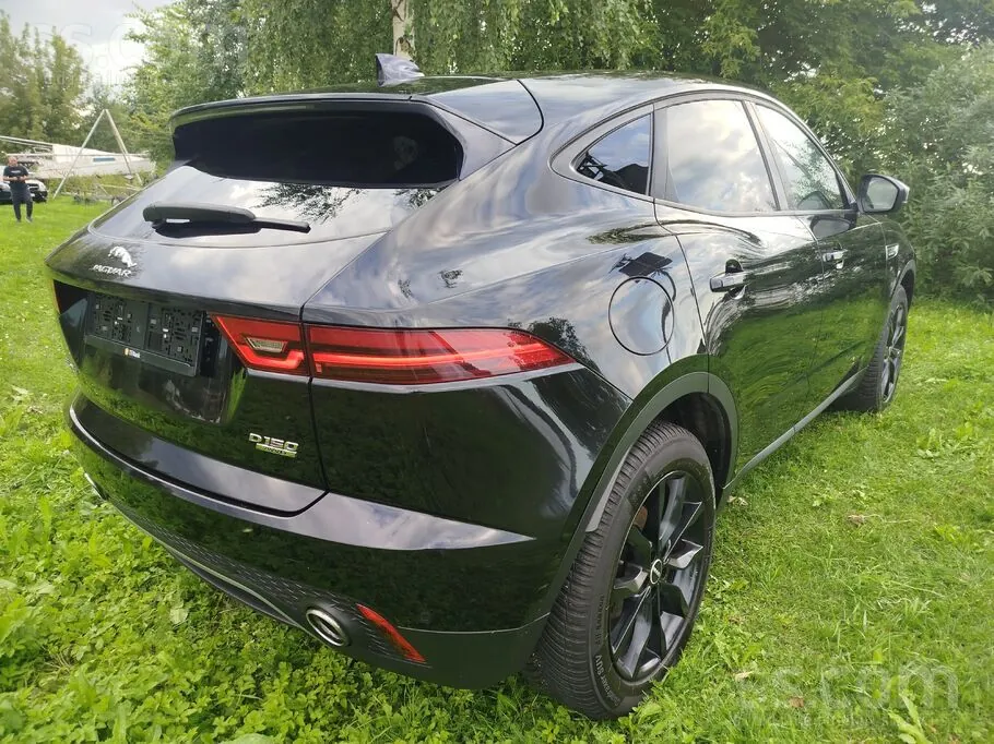 Jaguar E-Pace 2019 photo 3