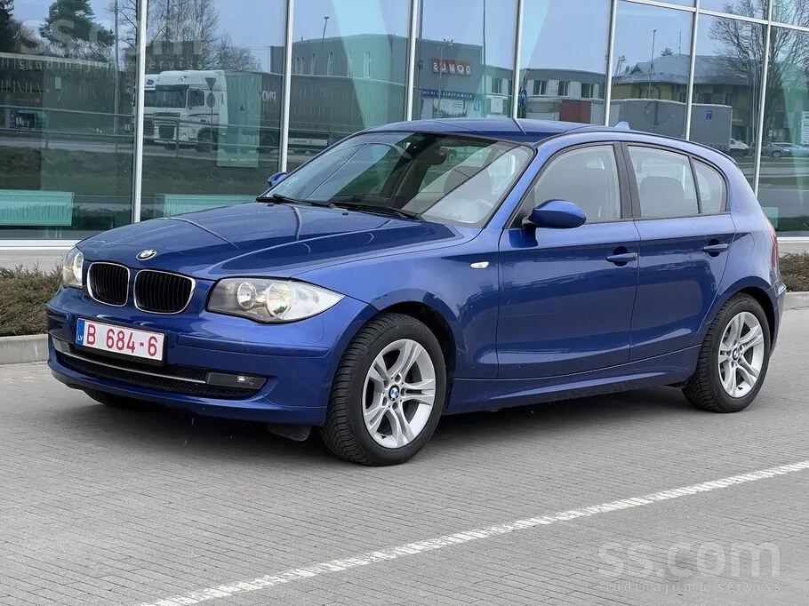 BMW 118D 2008 photo 2