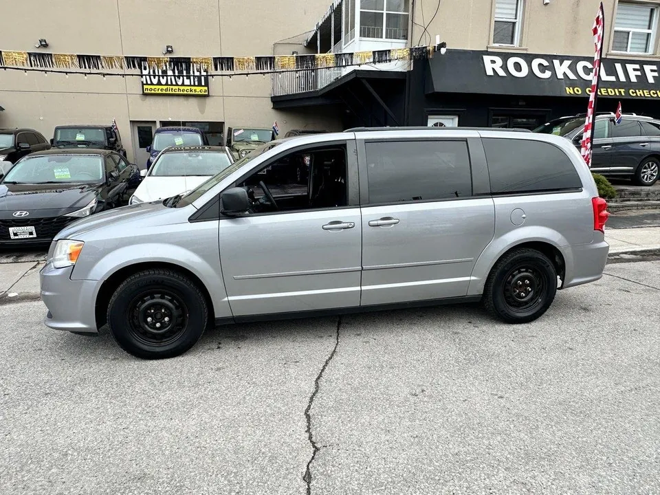 Dodge Grand Caravan 2013 photo 2