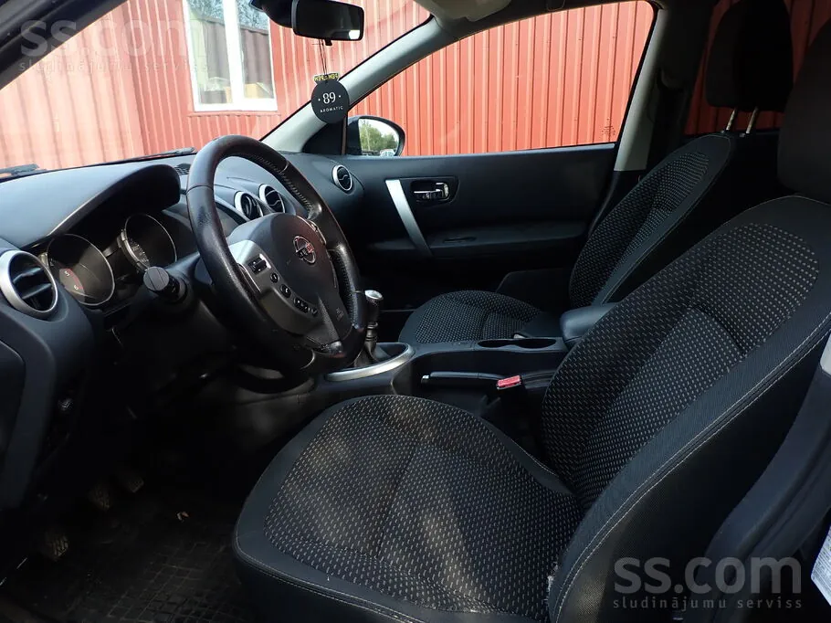 Nissan Qashqai 2010 photo 5
