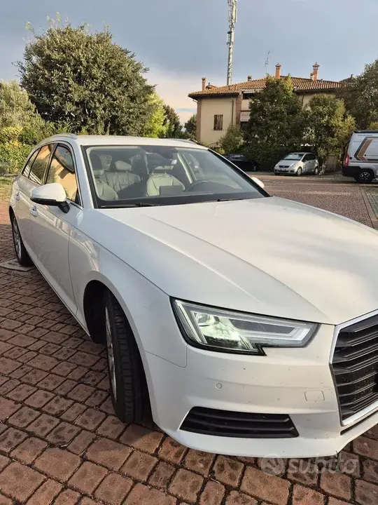 Audi A4 Avant 2016 photo 2