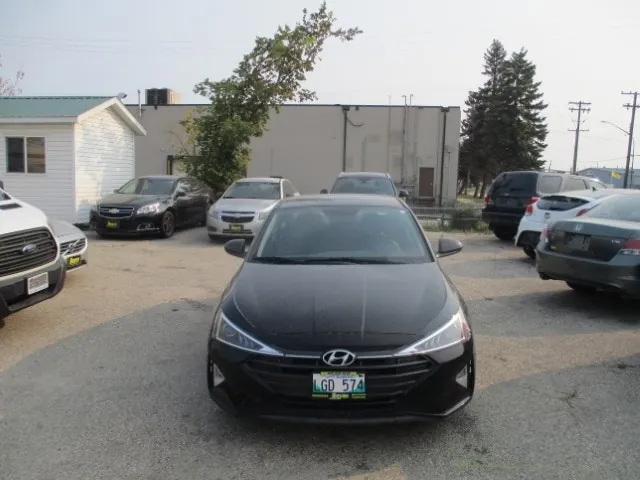 Hyundai Elantra 2020 photo 2