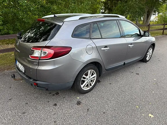 Renault Megane Iii 2011 photo 4