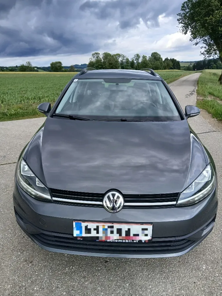 Volkswagen Golf 2018 photo 2
