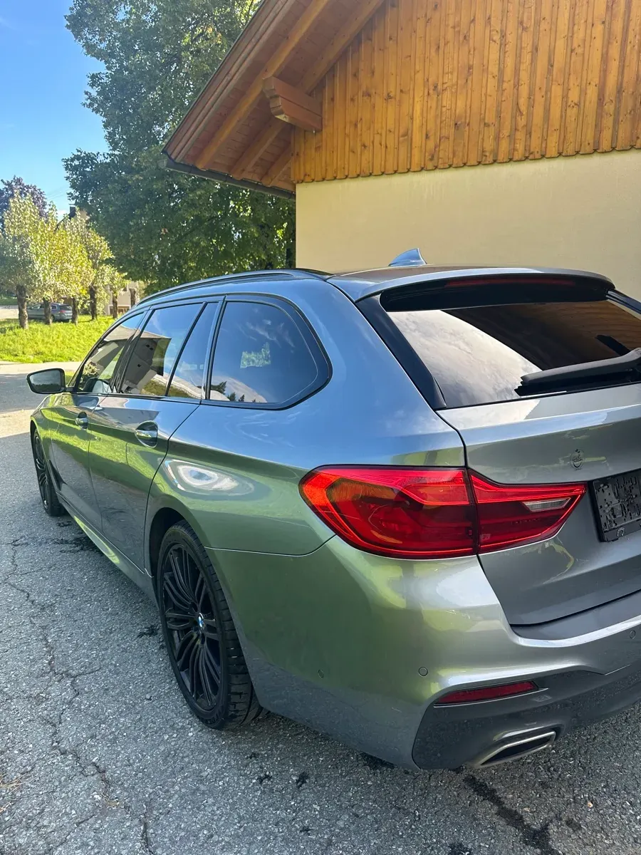 BMW 5 Series 2017 photo 3