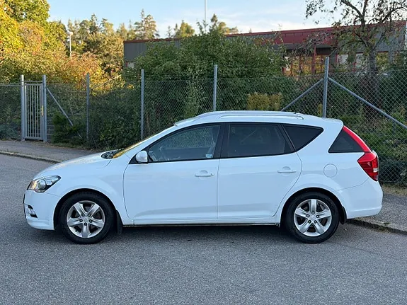 Kia Ceed 2012 photo 4