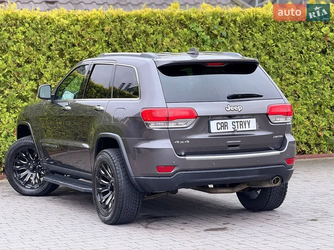 Jeep Grand Cherokee 2019 photo 3