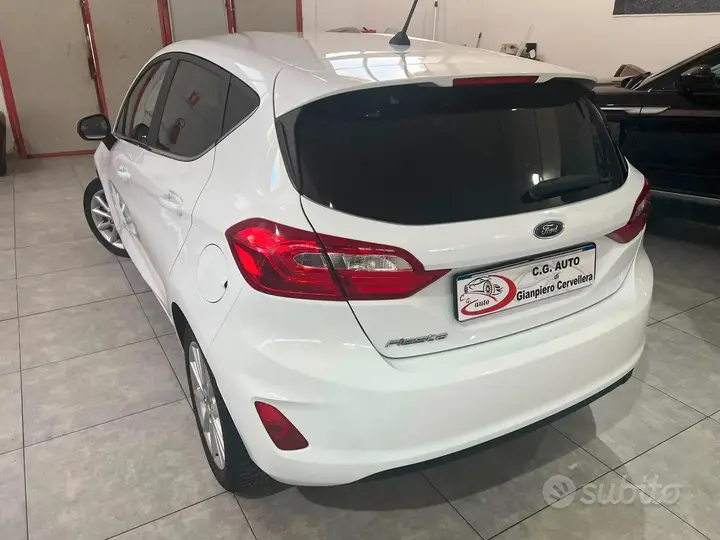 Ford Fiesta 2017 photo 2