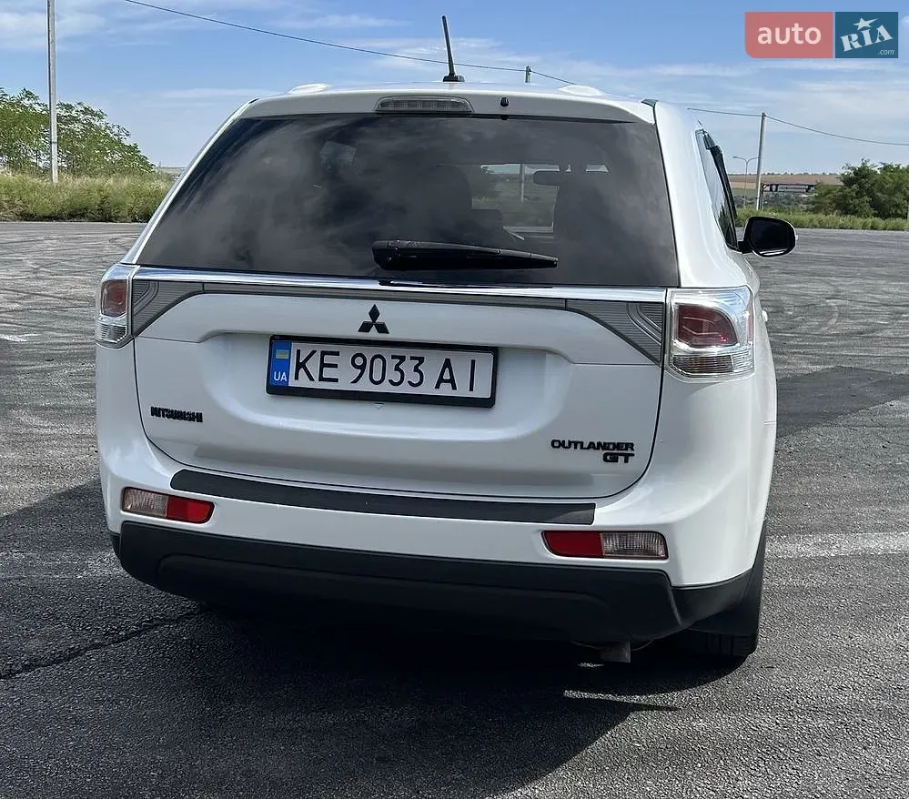 Mitsubishi Outlander 2013 photo 5