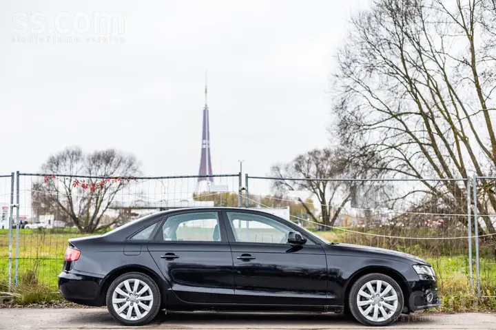 Audi A4 2009 photo 5